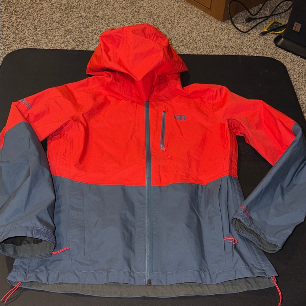 New Outdoor Research Gore Tex Jacket